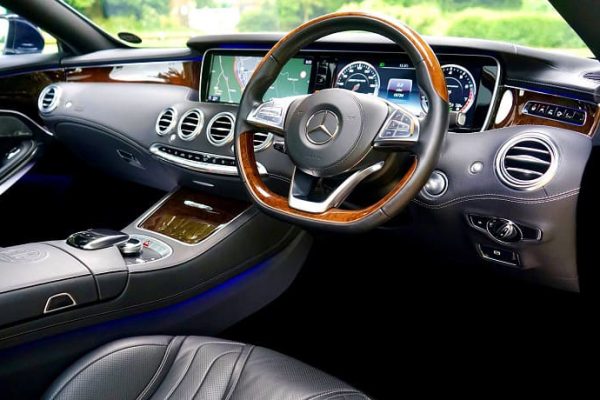 Does Mercedes Use Real Wood? (Explained)