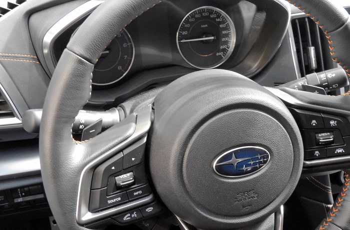 how to clean Subaru dashboard