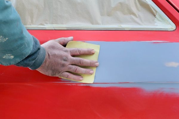 Can You Clear Coat over Primer? (Solved)