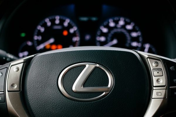 Lexus Dashboard Recall: What Happened, Who Qualifies & What to Do Now