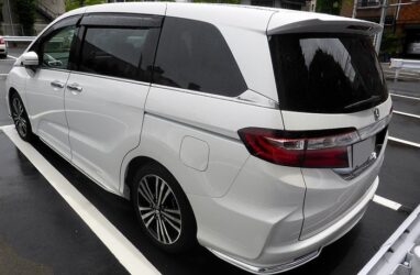Will A Queen Mattress Fit In A Honda Odyssey? (Explained)