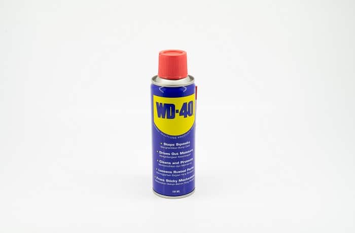 can WD-40 be used as starting fluid