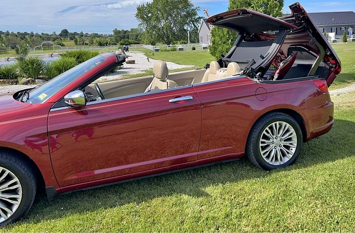 Chrysler 200 Hardtop Convertible