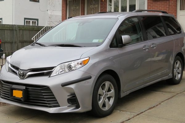 Toyota Sienna Automatic Door Not Working: Common Issues and Fixes