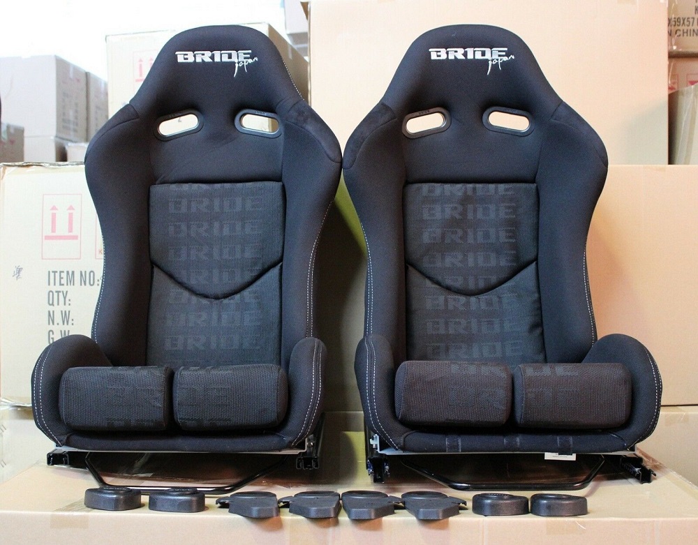Bride seats