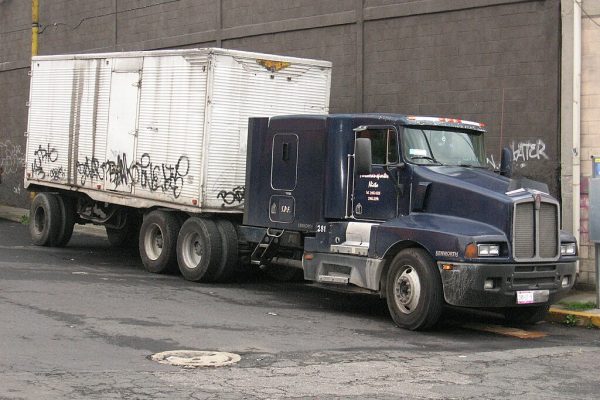 5 Kenworth Coolant Level Sensor Problems (Troubleshooting Guide)