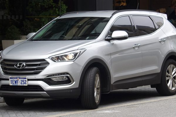 6 Hyundai Santa Fe Towing Problems (Troubleshooting Guide)