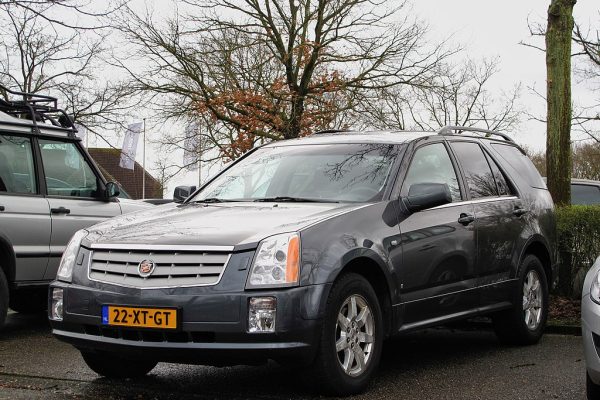7 Cadillac SRX Rear Axle Problems (Troubleshooting Guide)