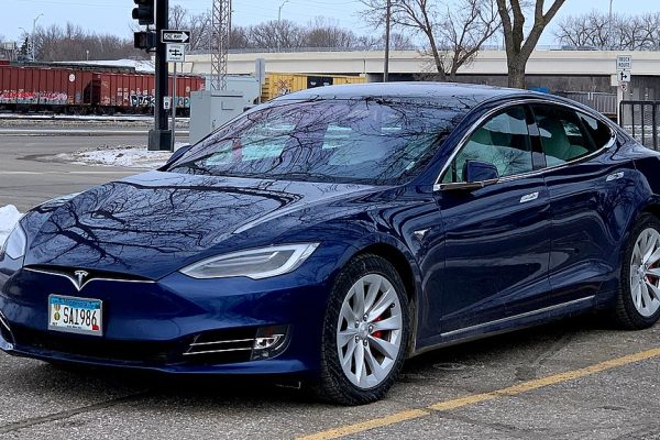 Tesla HomeLink Not Working (Troubleshooting Guide)