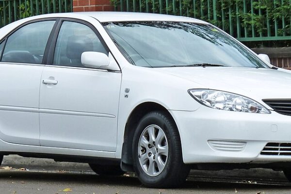 Toyota License Plate Screws Stuck (Troubleshooting Guide)