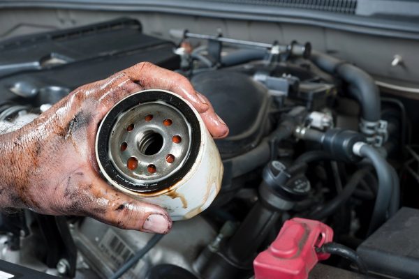 Toyota Oil Filter Housing Stuck? (Troubleshooting Guide)