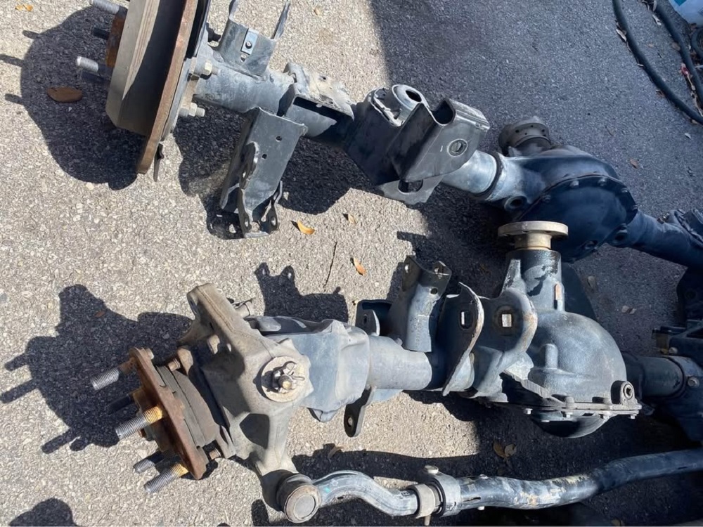 Dana 30
