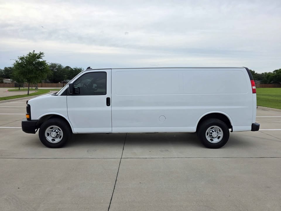 Chevy Express 2016