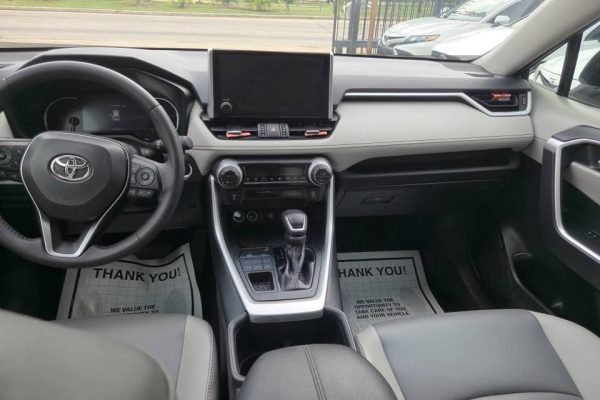 Is Toyota Dynamic Navigation Worth It? Costs, Features & Tradeoffs