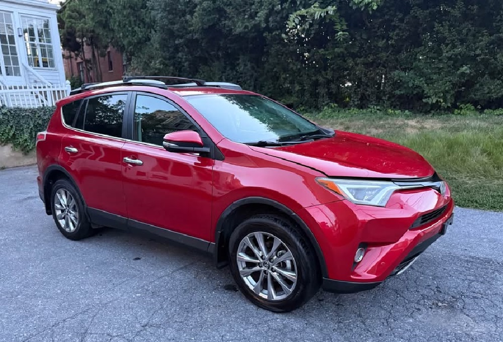 2017 Toyota RAV4 Platinum Sport Utility 4D