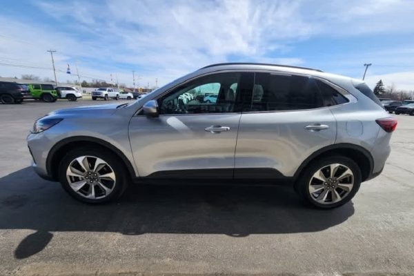 Ford Escape Towing Package: Ratings, Costs & Real Limits