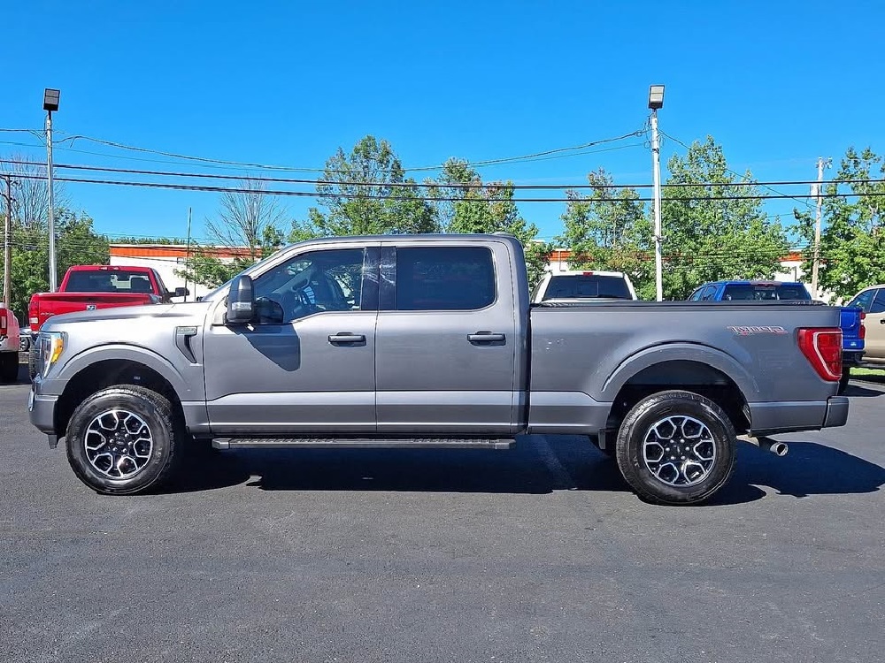 2022 Ford F-150 SuperCrew Cab XLT Pickup 4D