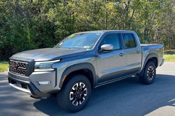 Nissan Frontier Tow Package: Ratings, Limits & What Works