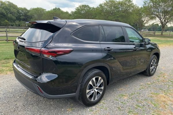Toyota Highlander Tow Package: What You’re Missing at the Dealer