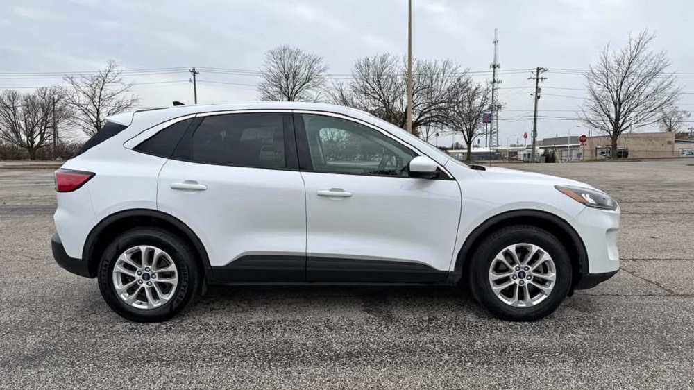 2020 Escape SE Sport SUV 4D