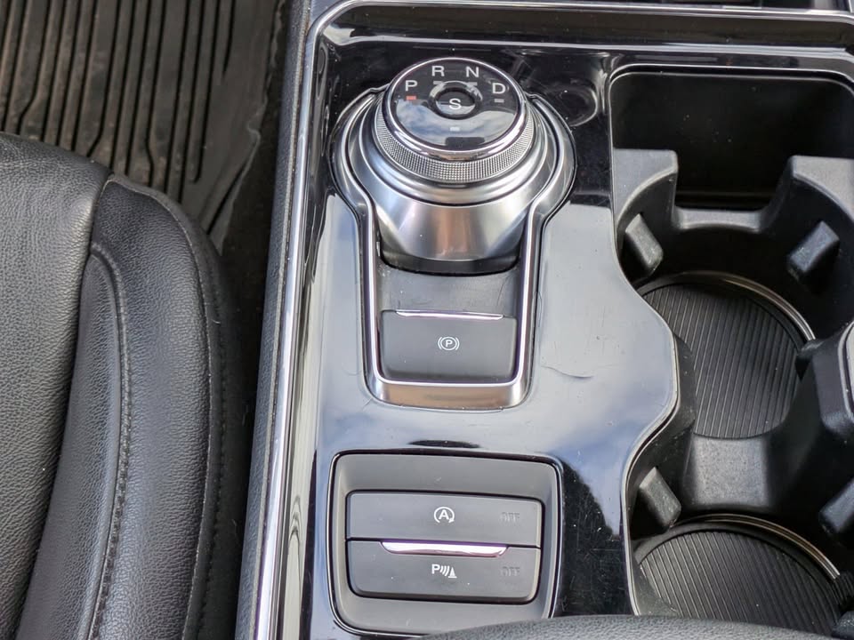 2020 Ford Edge Titanium Transmission Shifter