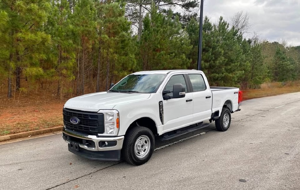 2024 Ford F-250 XL 6.8L V8 Crew Cab 4x4