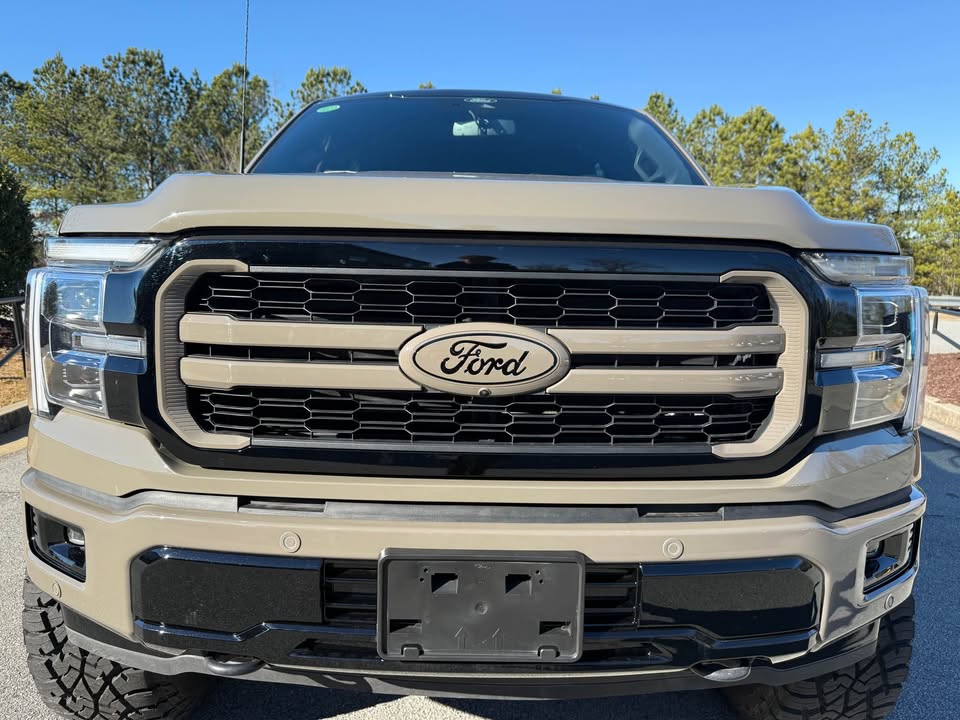 2025 Ford F‑150 Lariat