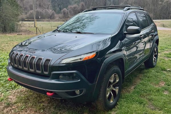 Jeep Cherokee Tow Package: 2,000 Vs. 4,500 Pounds, Cooling, Gearing & Payload Truth