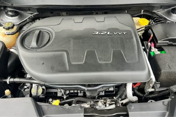 3.2 Pentastar Engine Problems: Ticking Valvetrains, Leaking Housings & Failures That Cut Deep