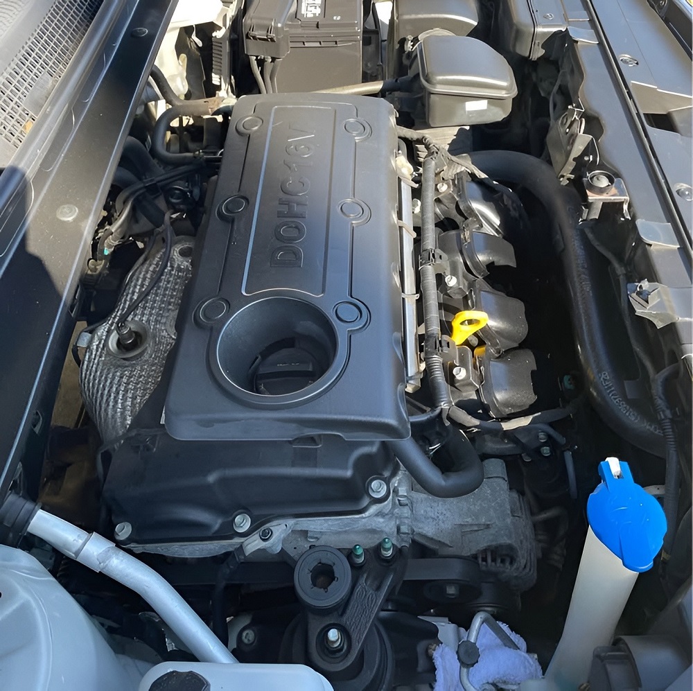 2012 Kia Sportage EX engine bay