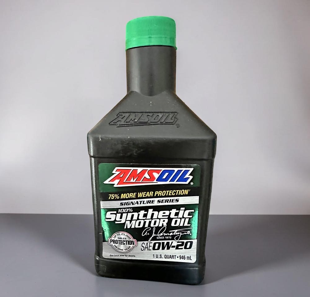 Amsoil Signature Series 0W-20 motor oil